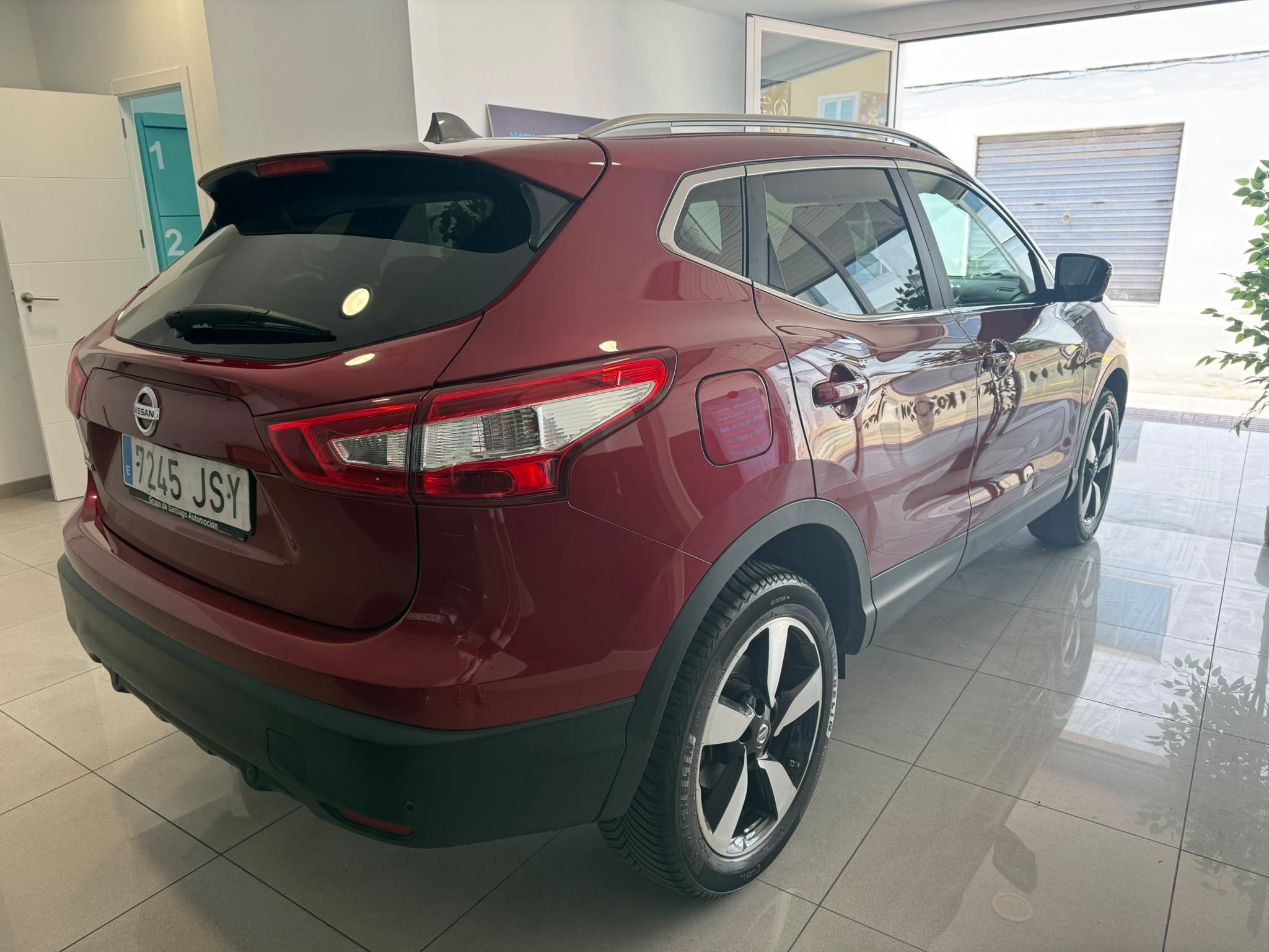 NISSAN