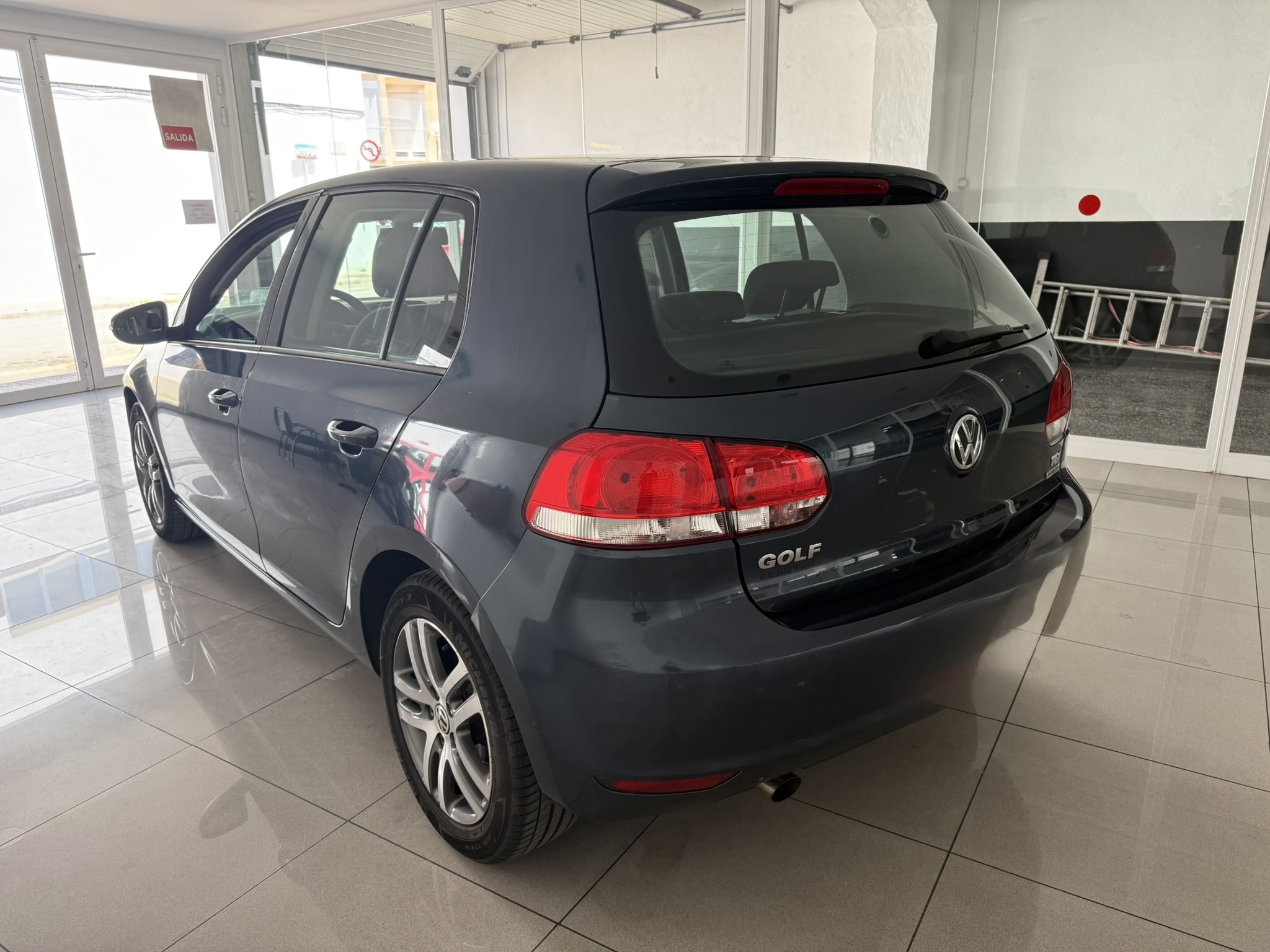 VOLKSWAGEN