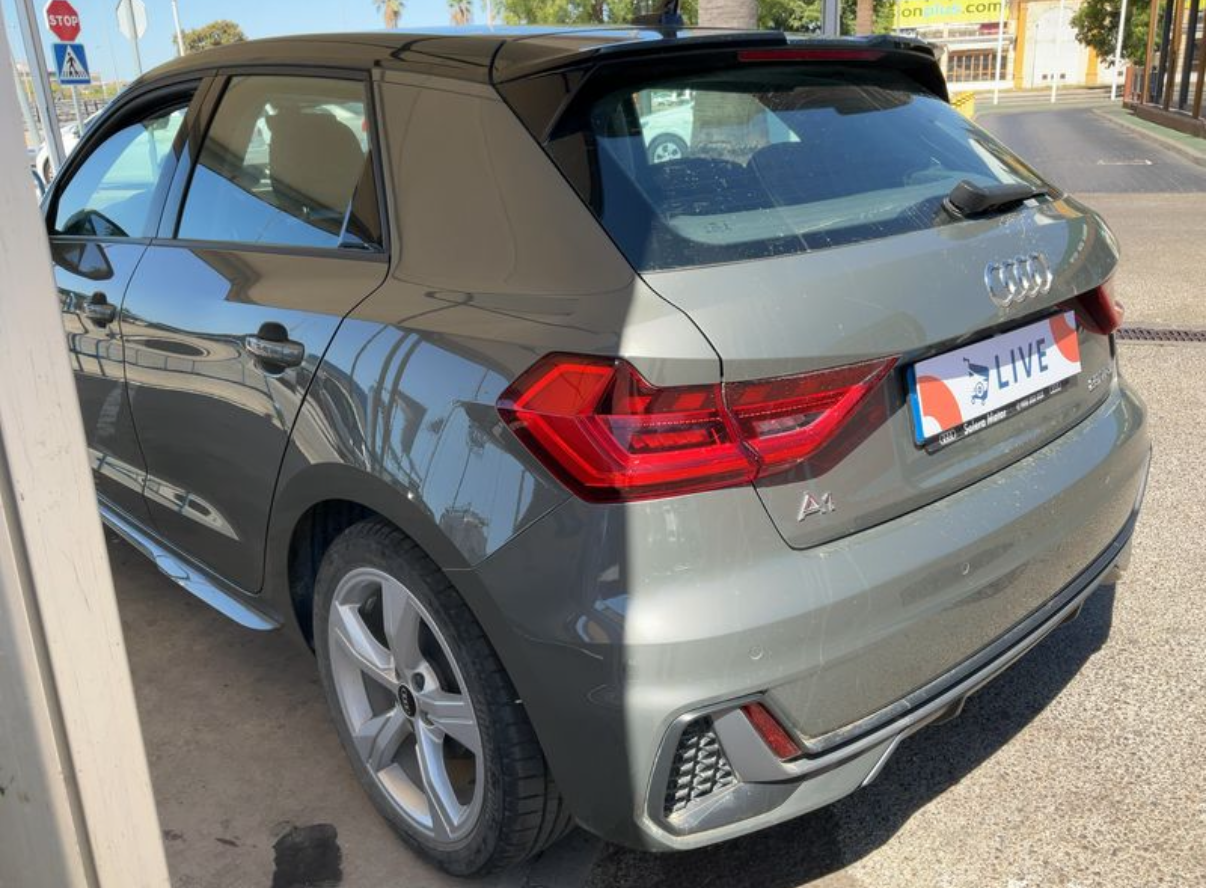 AUDI