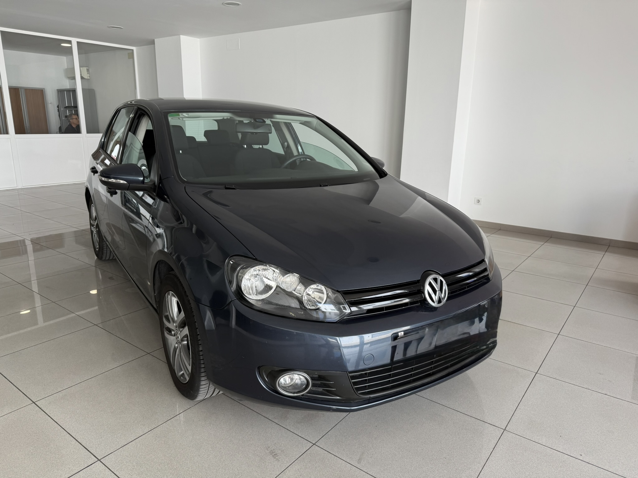 VOLKSWAGEN